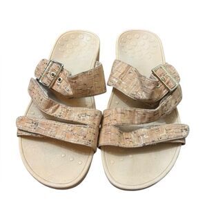 Vionic sandals 8